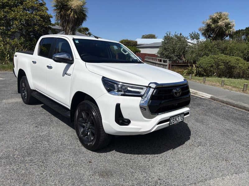 2023 Toyota Hilux SR5 2.8DT 6AT 4WD DCW/4D/5S image 1