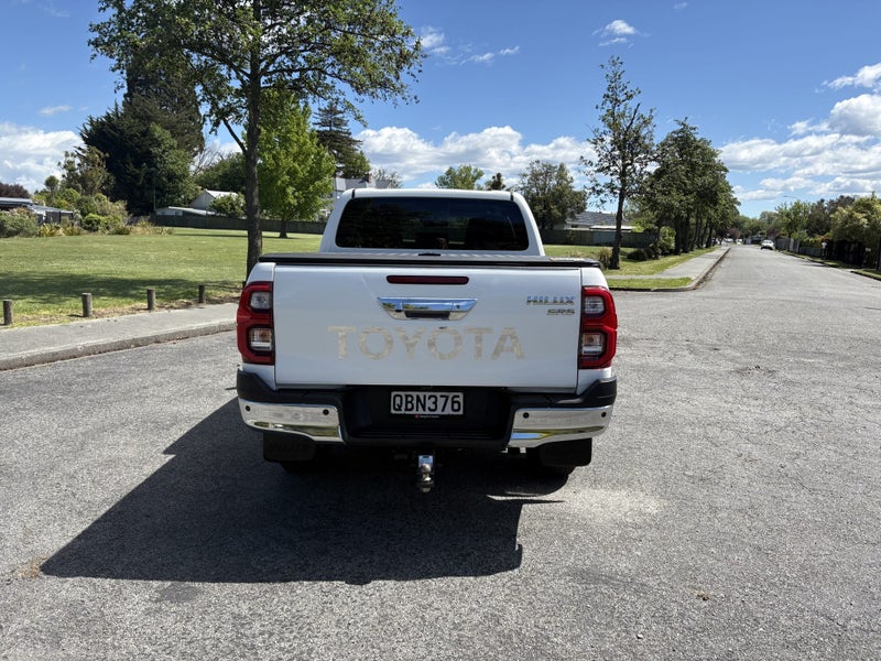 2023 Toyota Hilux SR5 2.8DT 6AT 4WD DCW/4D/5S image 4