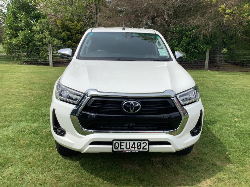 2023 Toyota Hilux SR5 2.8DT 6AT 4WD Double Cab image 2