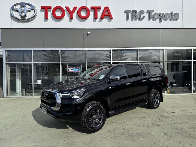 2023 Toyota Hilux SR5 2.8DT Automatic 4WD Doubl... image 2