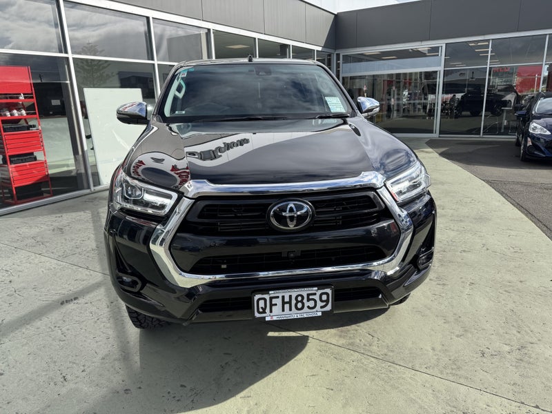 2023 Toyota Hilux SR5 2.8DT Automatic 4WD Doubl... image 3