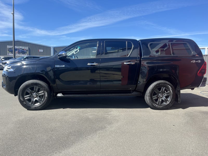 2023 Toyota Hilux SR5 2.8DT Automatic 4WD Doubl... image 5