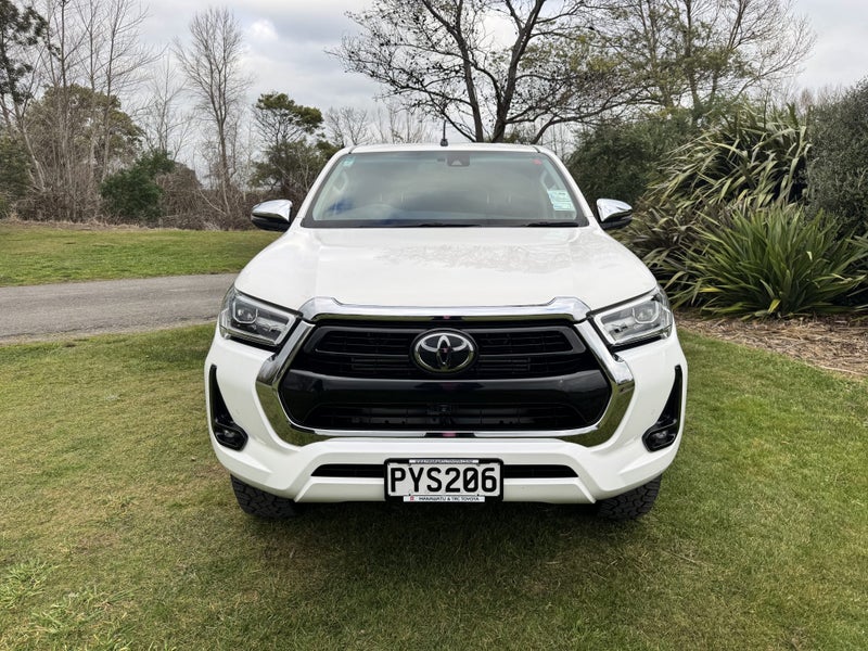 2023 Toyota Hilux SR5 2.8DT Automatic 4WD Doubl... image 2