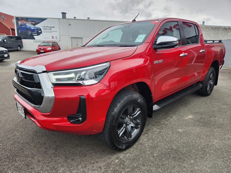2023 Toyota Hilux SR5 2.8DT Automatic 4WD Doubl... image 3