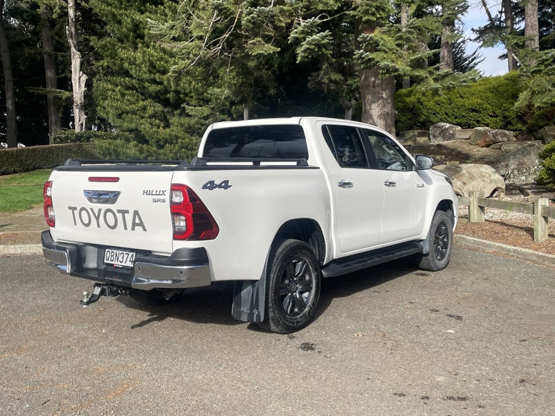 2023 Toyota Hilux SR5 4WD image 4