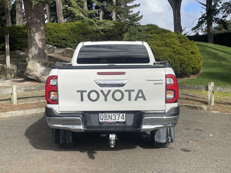 2023 Toyota Hilux SR5 4WD image 5