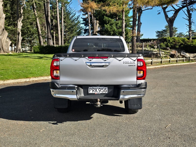 2023 Toyota Hilux SR5 4WD image 4