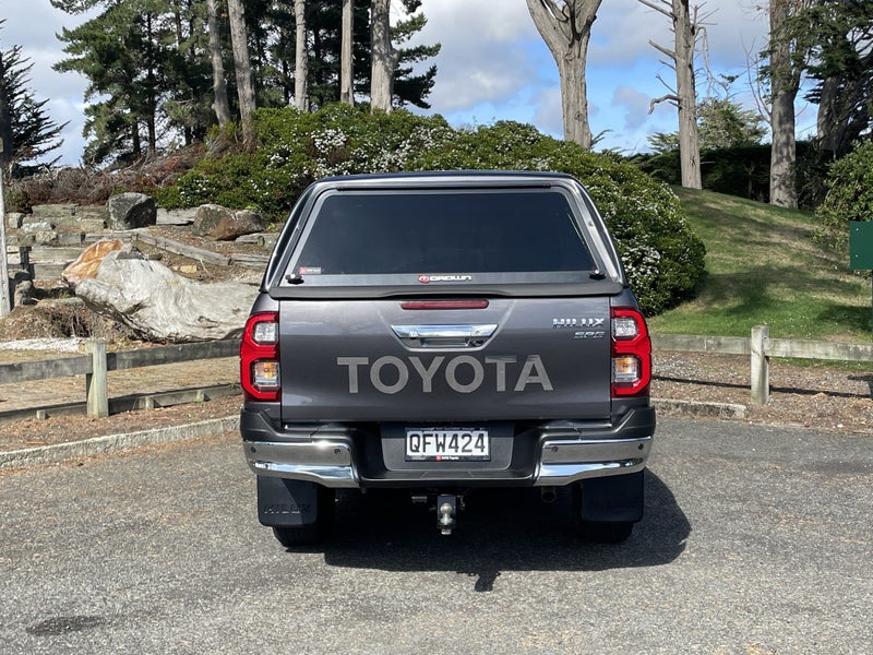 2023 Toyota Hilux SR5 4WD image 5