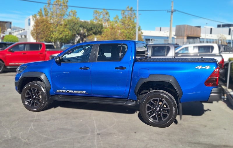 2023 Toyota Hilux SR5 Cruiser 2.8 4WD Auto image 4