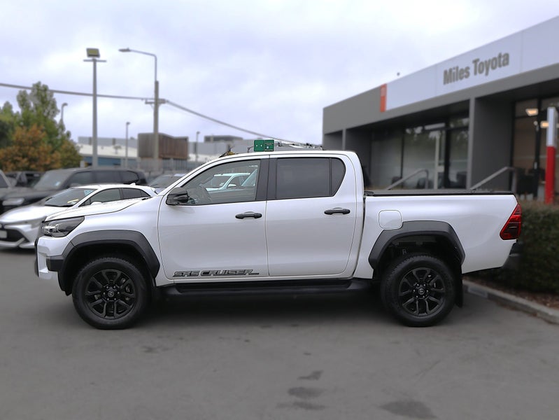 2023 Toyota Hilux SR5 Cruiser 2.8 Auto 4WD image 4