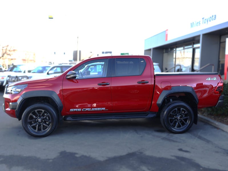 2023 Toyota Hilux SR5 Cruiser 2.8 Diesel, 6 Spe... image 4