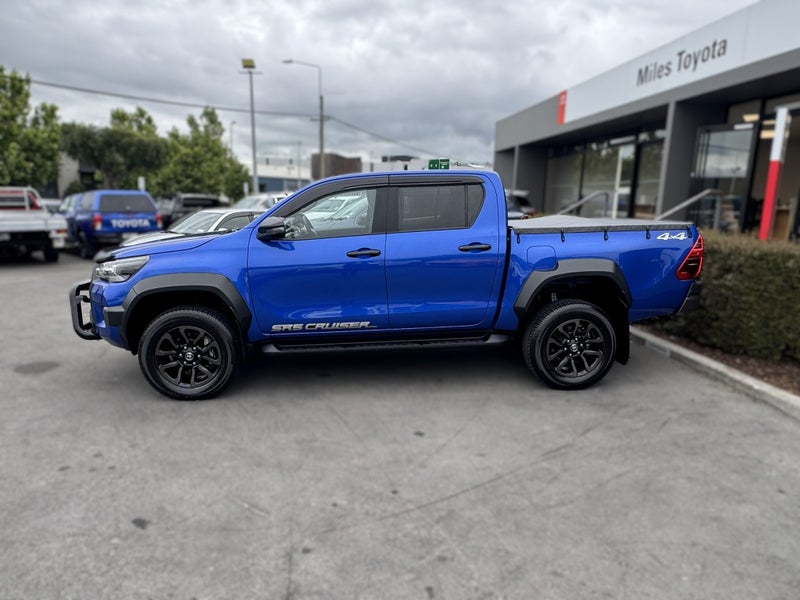 2023 Toyota Hilux SR5 Cruiser 2.8 Diesel Turbo... image 4