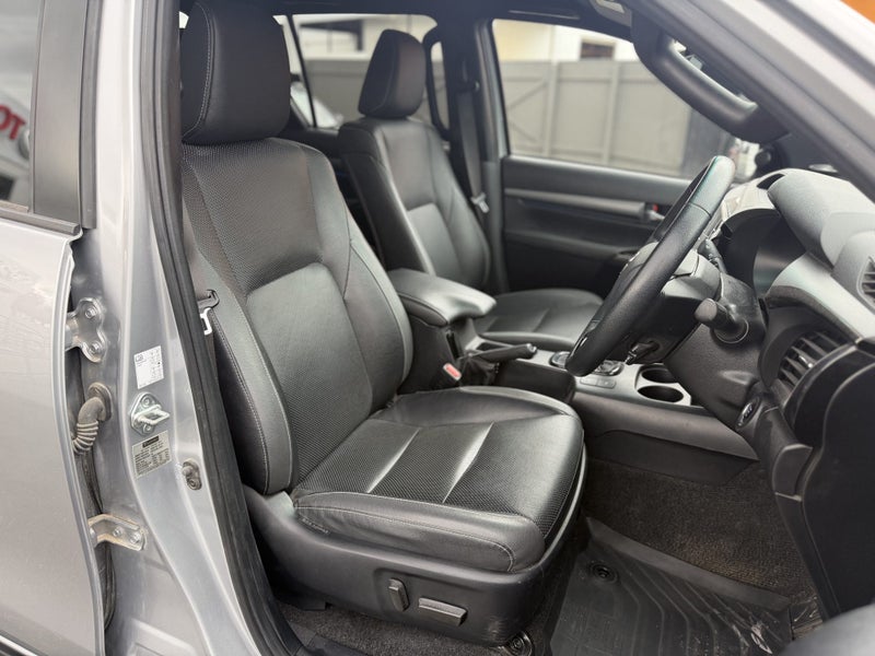 2023 Toyota Hilux SR5 Cruiser 2.8DT 6AT 2WD DCW... image 2