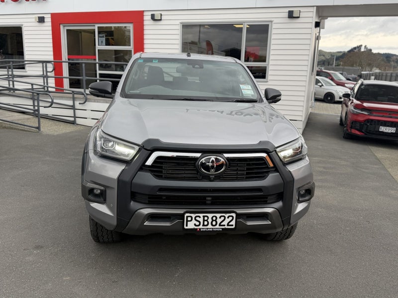 2023 Toyota Hilux SR5 Cruiser 2.8DT 6AT 2WD DCW... image 4