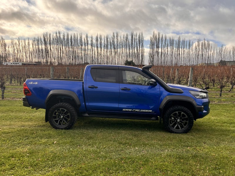 2023 Toyota Hilux SR5 Cruiser 2.8DT 6AT 4WD DCW... image 3
