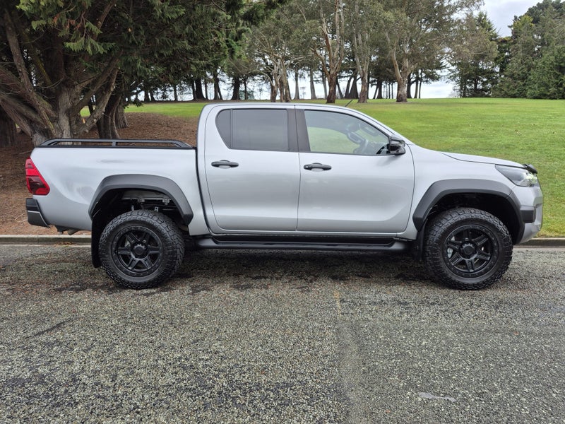 2023 Toyota Hilux SR5 Cruiser 2.8DT 6AT 4WD DCW... image 4