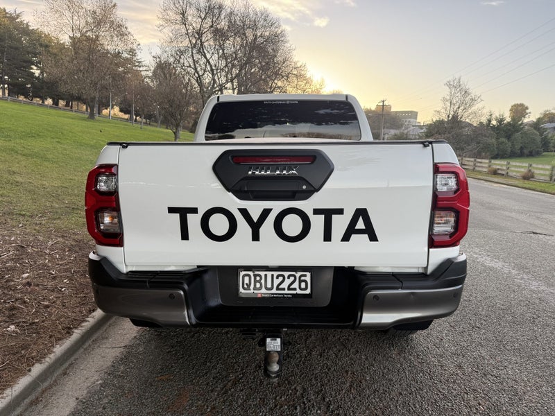 2023 Toyota Hilux SR5 Cruiser 2.8DT 6AT 4WD DCW... image 5