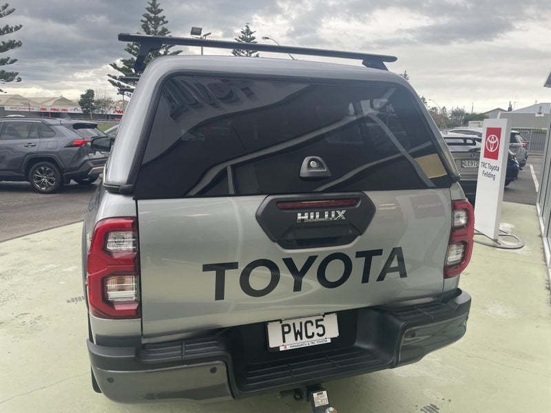 2023 Toyota Hilux SR5 CRUISER 2.8DT Automatic 4... image 5
