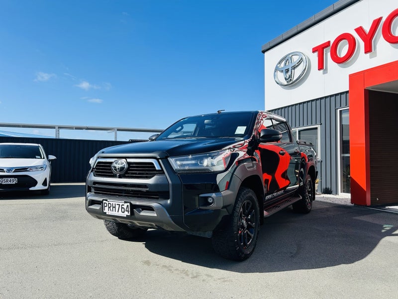 2023 Toyota Hilux SR5 CRUISER 2.8DT Automatic 4... image 5