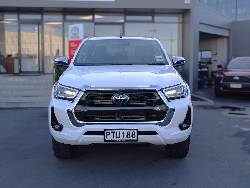 2023 Toyota Hilux SR5 PRERUNNER 2WD, Auto image 2