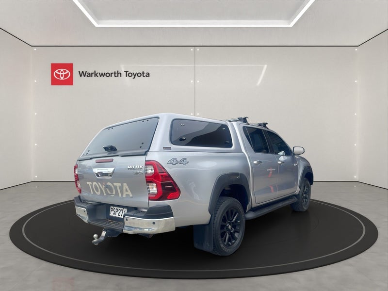 2023 Toyota Hilux SR5 TD DC 2.8DT/4WD image 3