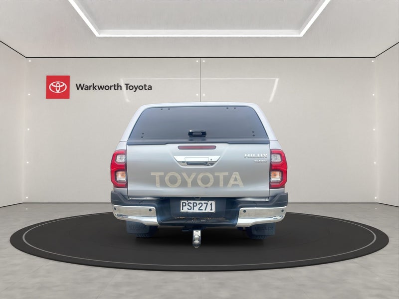 2023 Toyota Hilux SR5 TD DC 2.8DT/4WD image 4