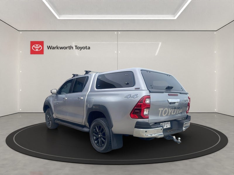 2023 Toyota Hilux SR5 TD DC 2.8DT/4WD image 5
