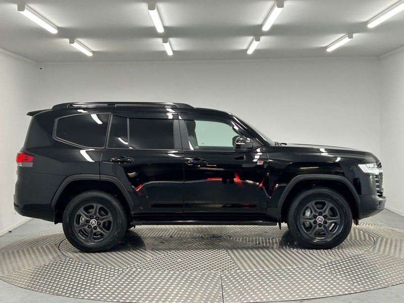 2023 Toyota Land Cruiser 300 3.5P GR Sport 4WD image 2
