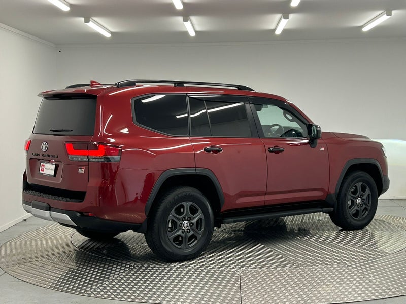 2023 Toyota Land Cruiser 300 3.5P GR Sport 4WD image 3