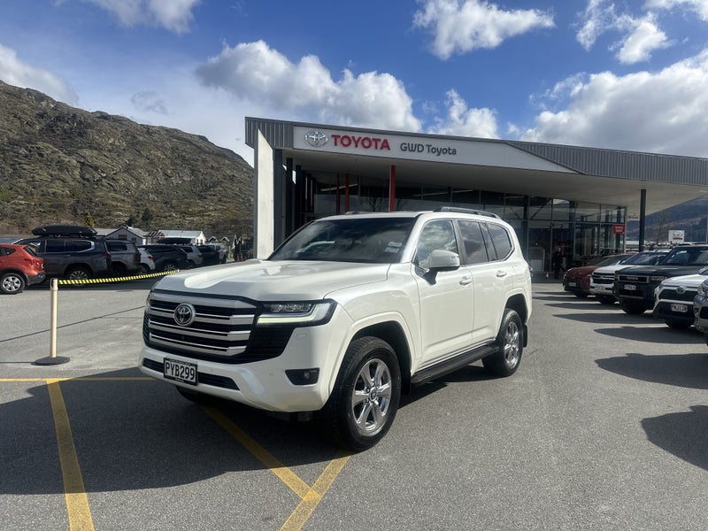 2023 Toyota Land Cruiser 300 VX 3.3DT 10AT 4WD... image 4