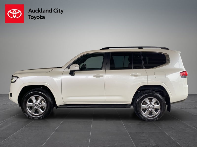 2023 Toyota Land Cruiser 300 VX 3.3DT 10AT 4WD SUV image 4