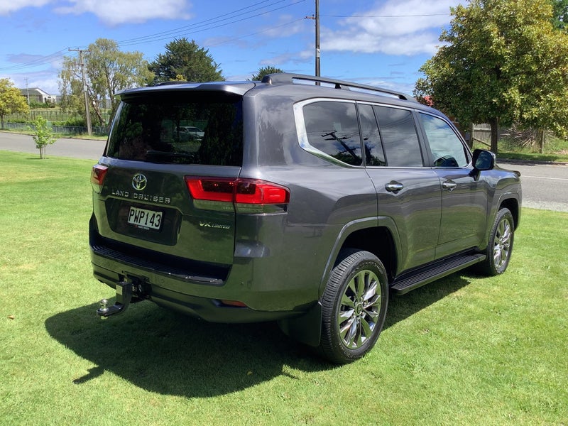 2023 Toyota Land Cruiser 300 VX Limited 3.3DT 1... image 5