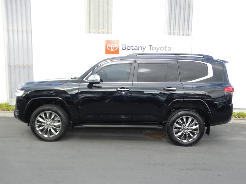 2023 Toyota Land Cruiser 300 VX Limited 3.3DT 1... image 5