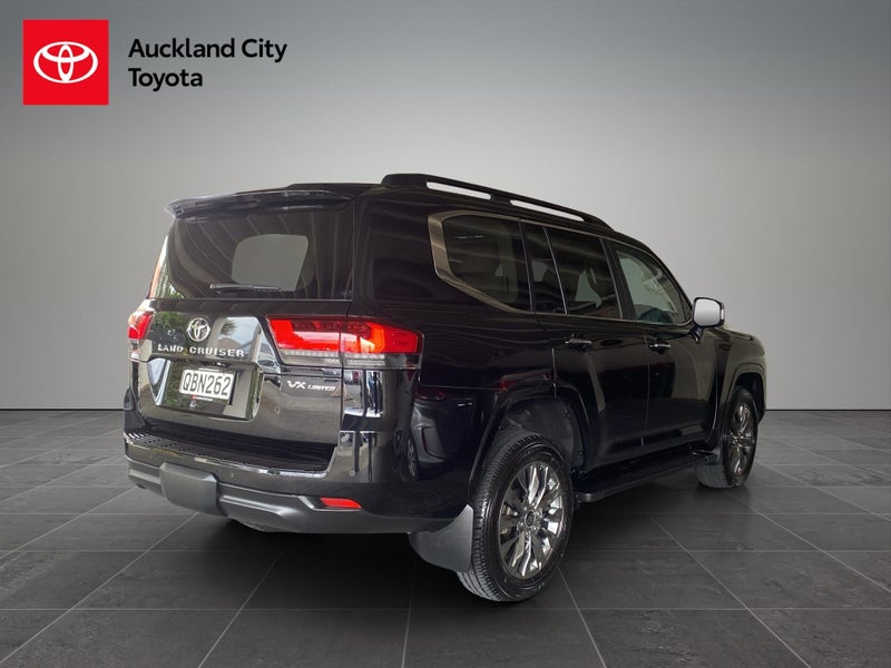 2023 Toyota Land Cruiser 300 VX Limited 3.3DT 1... image 3