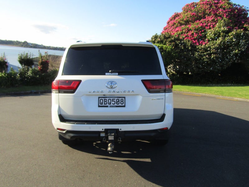 2023 Toyota Land Cruiser 300 VX Limited 3.3DT 1... image 5