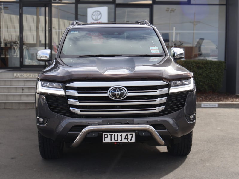 2023 Toyota Land Cruiser 300 VX Limited 3.3L Tu... image 2