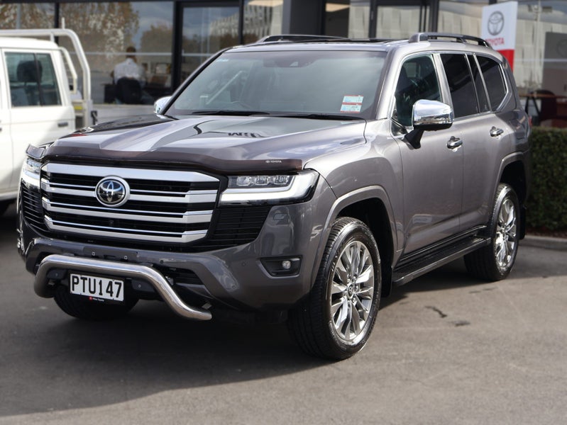 2023 Toyota Land Cruiser 300 VX Limited 3.3L Tu... image 3