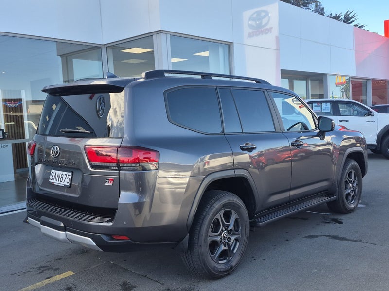 2023 Toyota Land Cruiser 3.3DT GR Sport 4WD Auto image 3