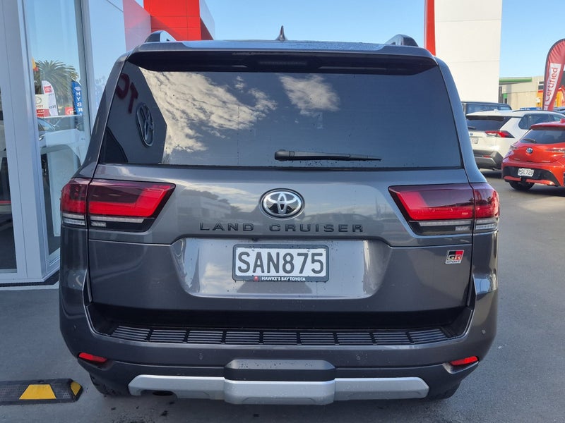 2023 Toyota Land Cruiser 3.3DT GR Sport 4WD Auto image 4