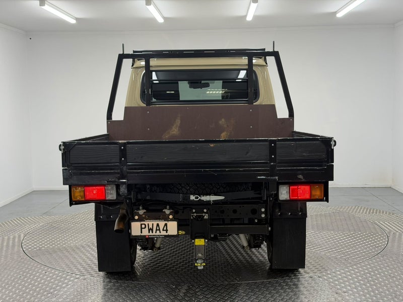 2023 Toyota Land Cruiser 70 LT 4.5DT 5MT 4WD image 4