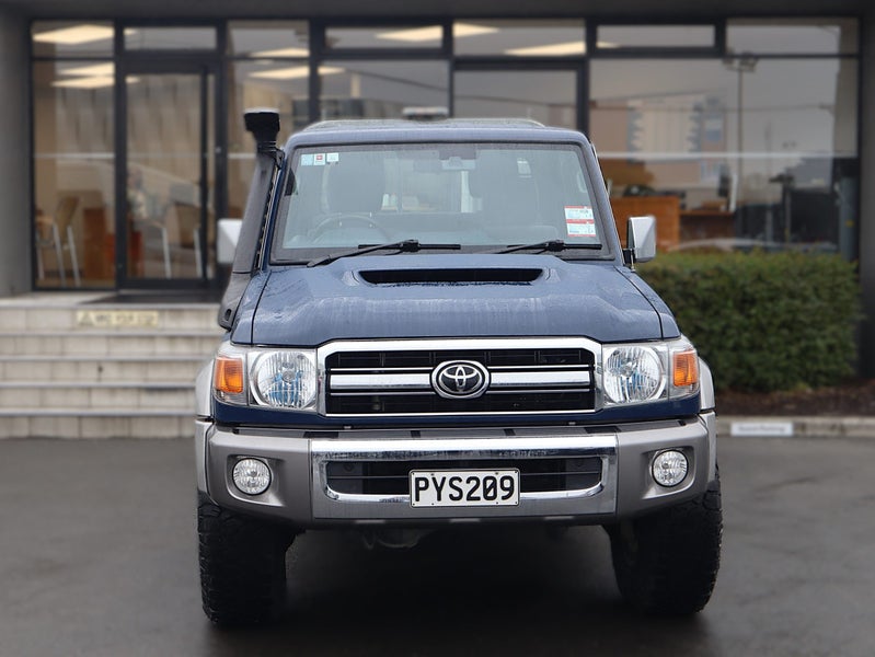 2023 Toyota Land Cruiser 70 LX 4.5L V8 Turbo Di... image 2