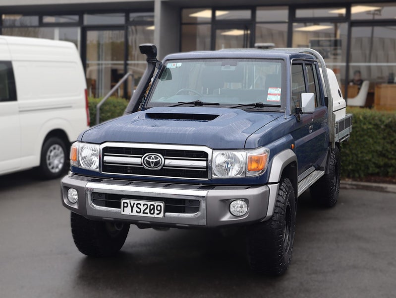 2023 Toyota Land Cruiser 70 LX 4.5L V8 Turbo Di... image 3