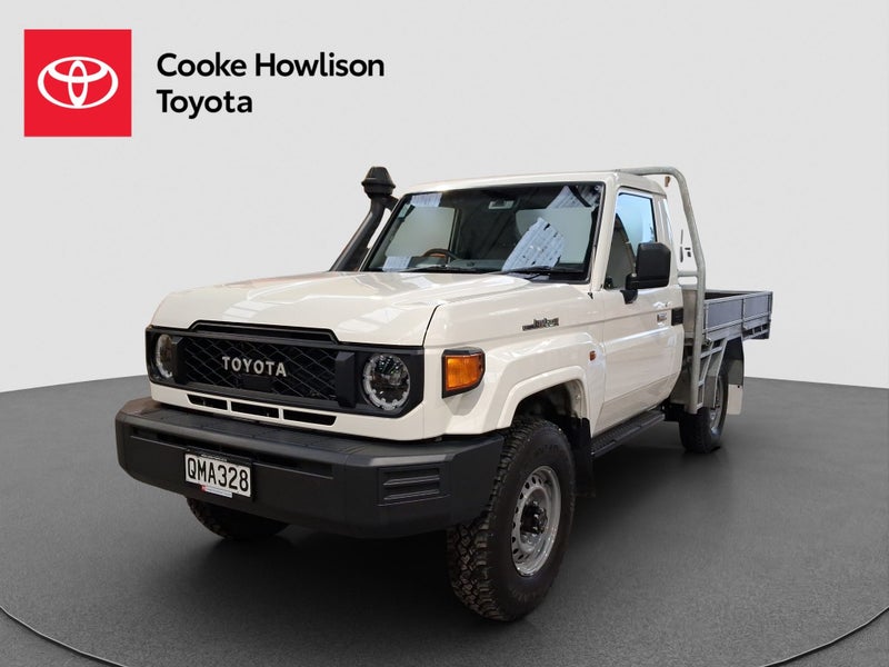 2023 Toyota Land Cruiser 70 Single Cab LT 4WD image 3