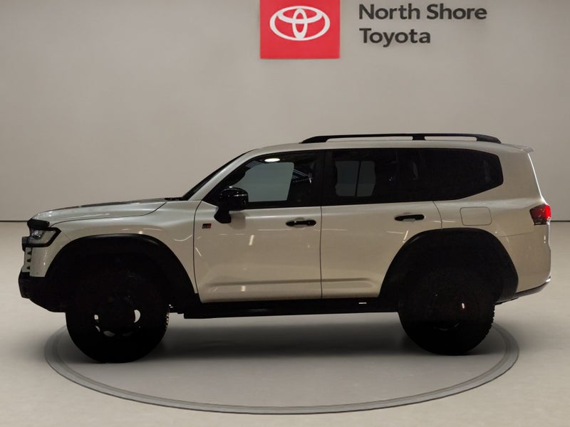 2023 Toyota Land Cruiser GR Sport 3.5L Petrol 4... image 4