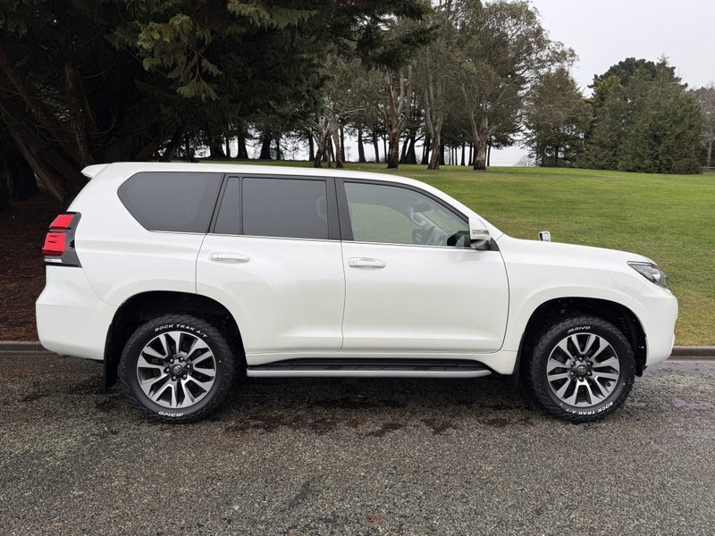 2023 Toyota Land Cruiser Prado 2.8D TZ-G 5Dr Wa... image 3