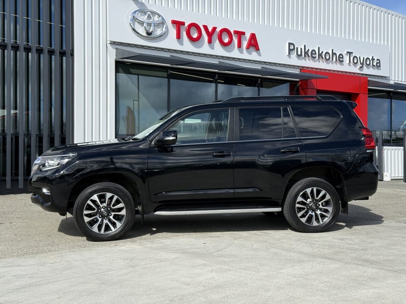 2023 Toyota Land Cruiser Prado Landcruiser VX 2... image 4