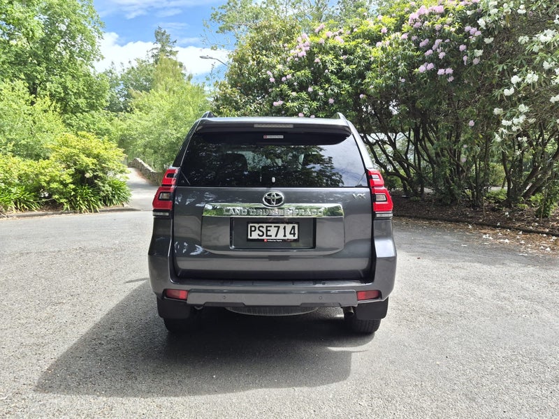 2023 Toyota Land Cruiser Prado Prado VX 2.8D 6A... image 4