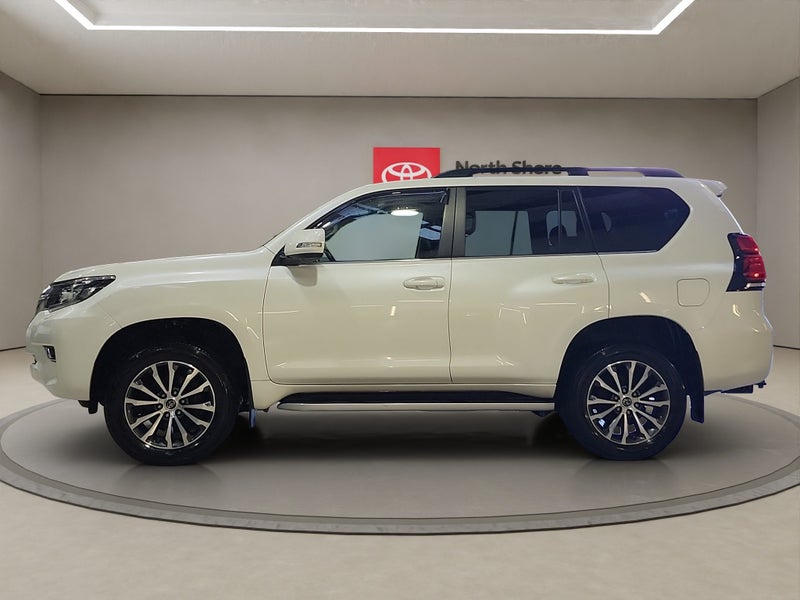 2023 Toyota Land Cruiser Prado Prado VX Limited... image 4