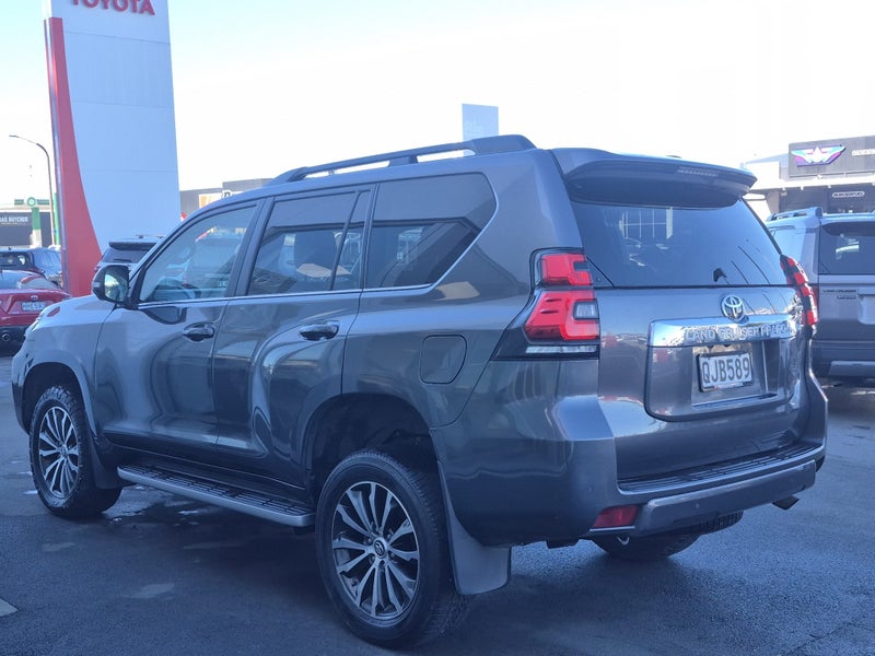 2023 Toyota Land Cruiser Prado Prado VX Limited... image 5