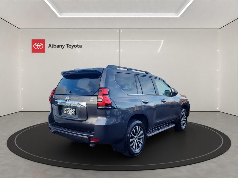 2023 Toyota Land Cruiser Prado Prado VX Limited... image 3